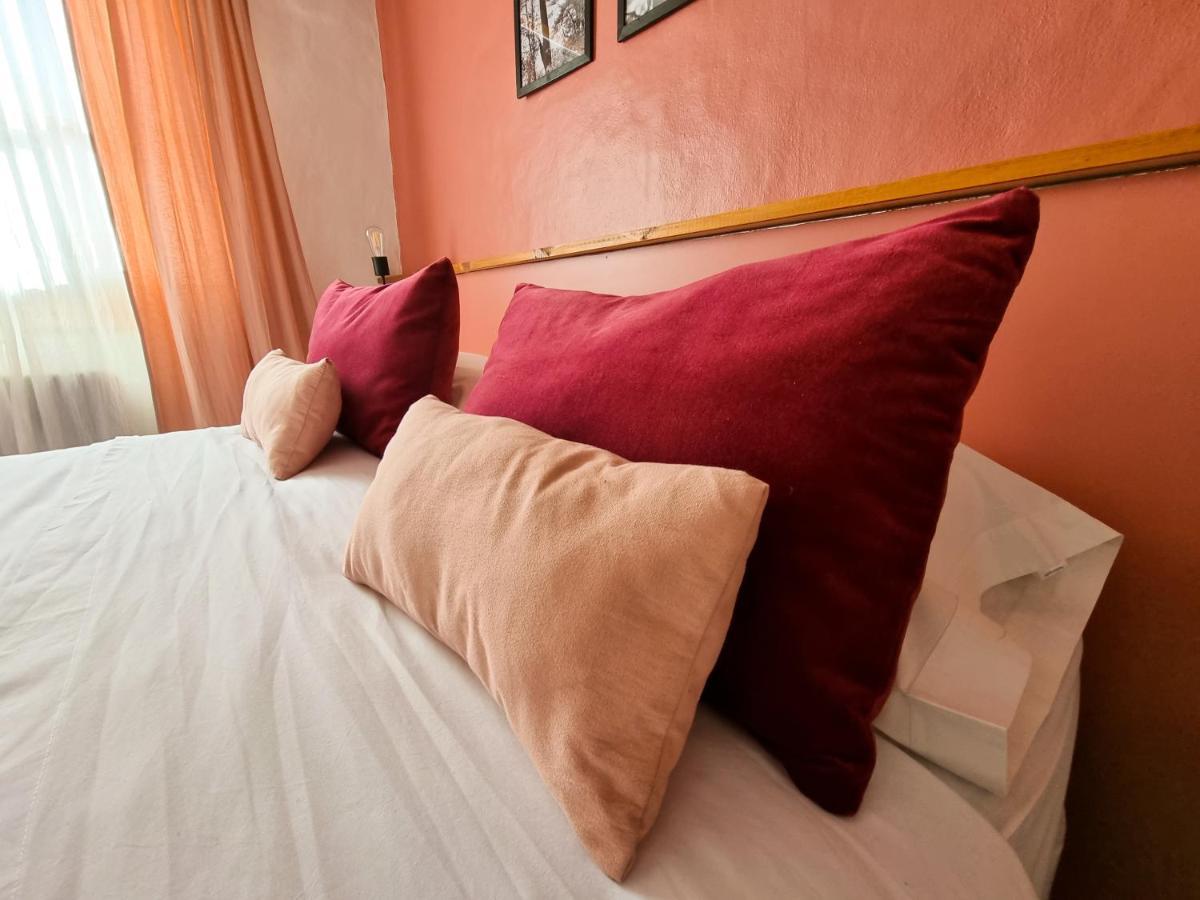 Hosteria Las Lucarnas Сан-Мартін-де-лос-Андес Екстер'єр фото