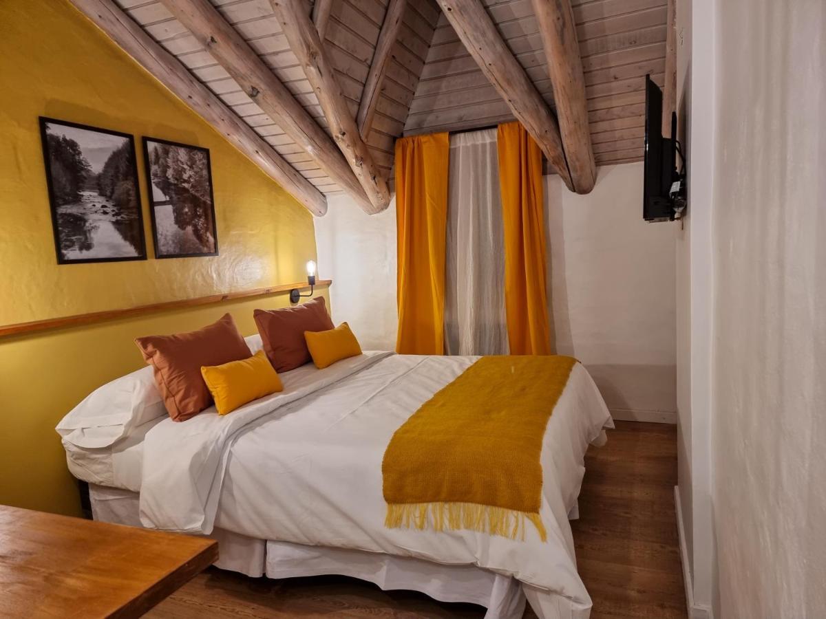 Hosteria Las Lucarnas Сан-Мартін-де-лос-Андес Екстер'єр фото